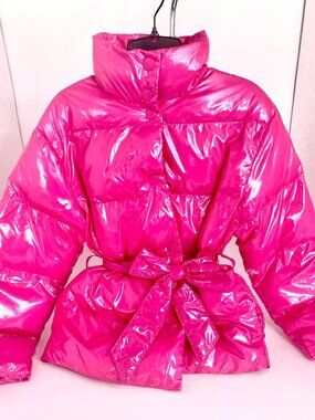NWOT BARBIE HOT PINK PUFFER JACKET BY WHO WHAT WEAR Deadstock
